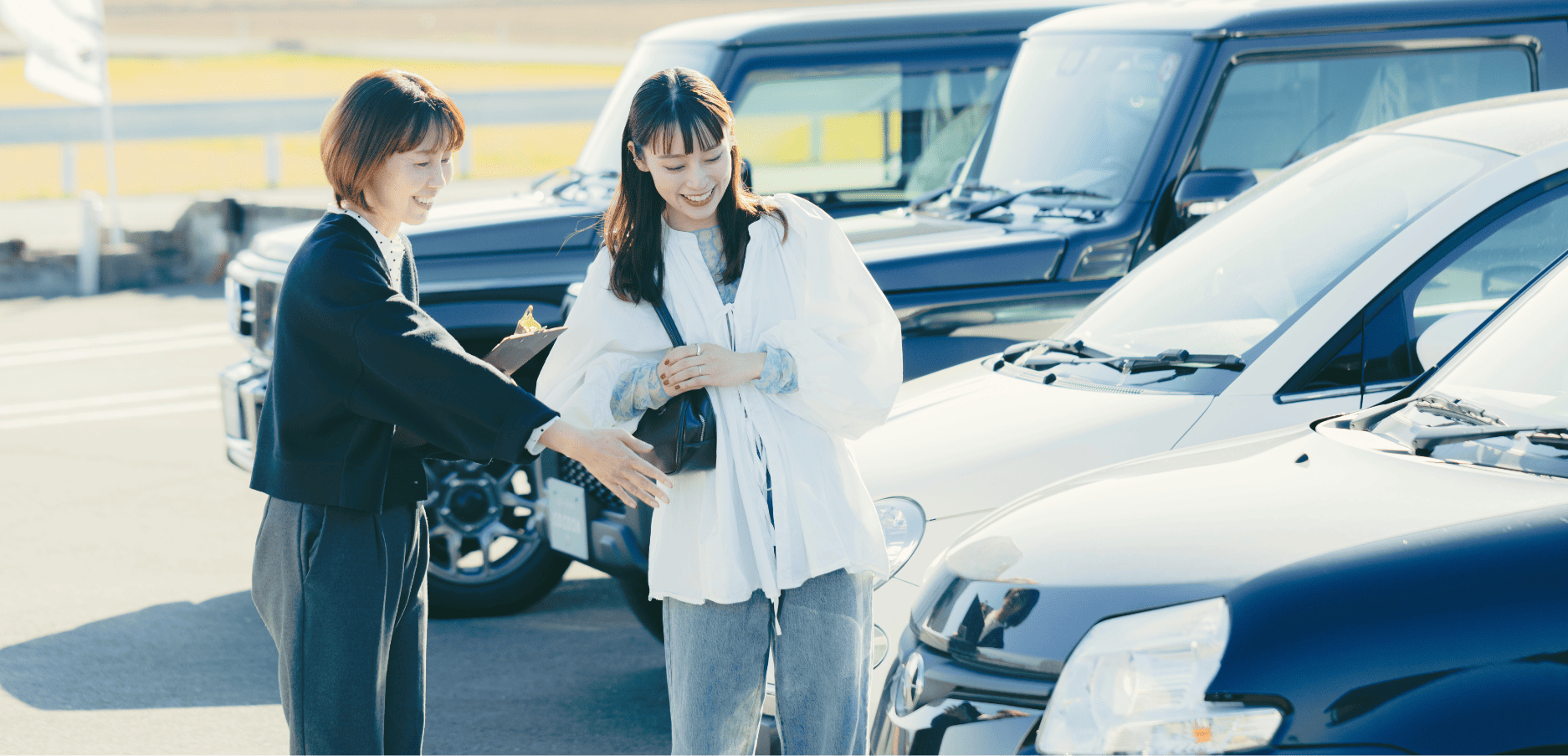 女性の車
